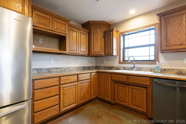 438929 E 230 Road, Vinita, OK 74301