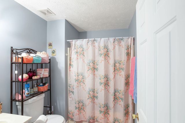 1525 Bell Trace Dr, Antioch, TN 37013