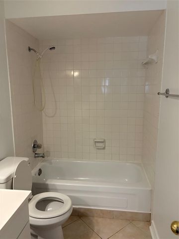 3220 69th Street F2, Galveston, TX 77551