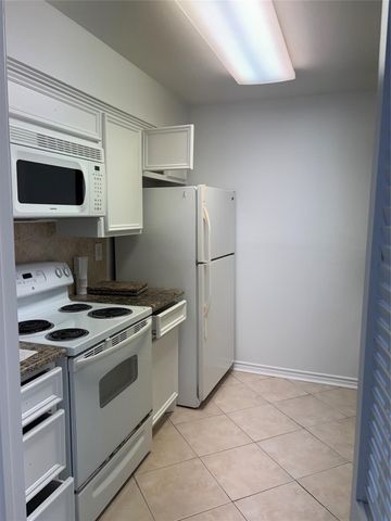 3220 69th Street F2, Galveston, TX 77551