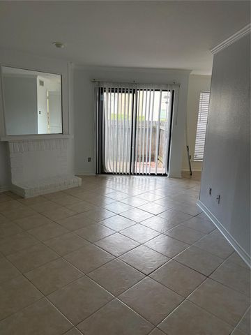 3220 69th Street F2, Galveston, TX 77551
