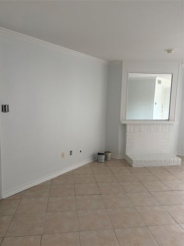 3220 69th Street F2, Galveston, TX 77551