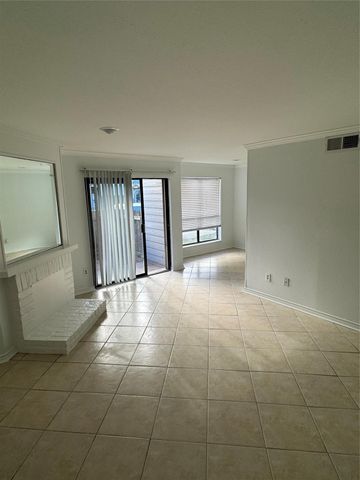 3220 69th Street F2, Galveston, TX 77551