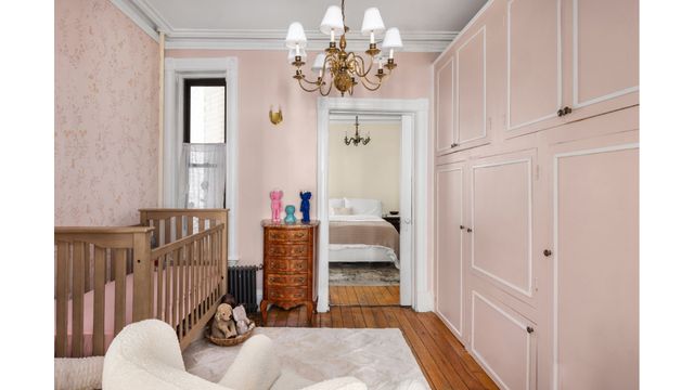 412 E 89TH Street, New York City, NY 10128