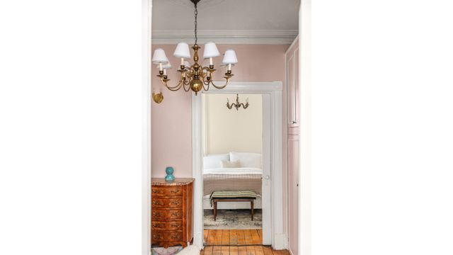 412 E 89TH Street, New York City, NY 10128