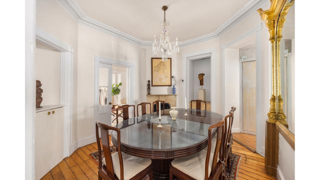 412 E 89TH Street, New York City, NY 10128