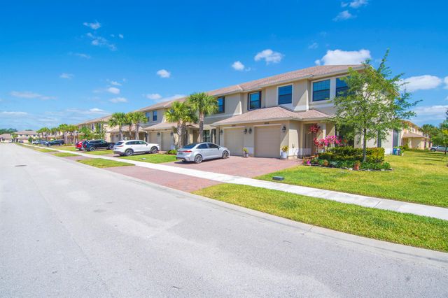 10008 W Villa Circle, Vero Beach, FL 32966