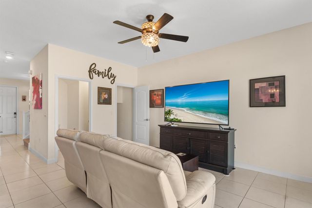 10008 W Villa Circle, Vero Beach, FL 32966