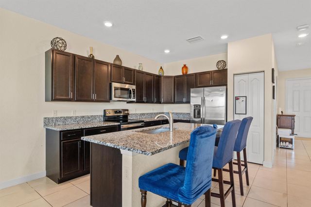 10008 W Villa Circle, Vero Beach, FL 32966