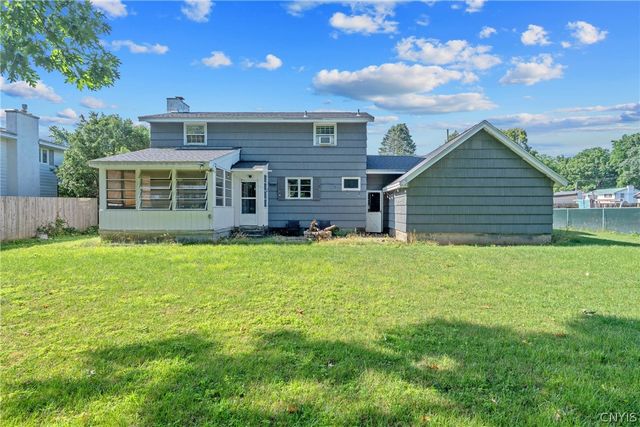 208 Manor Drive, Clay, NY 13212