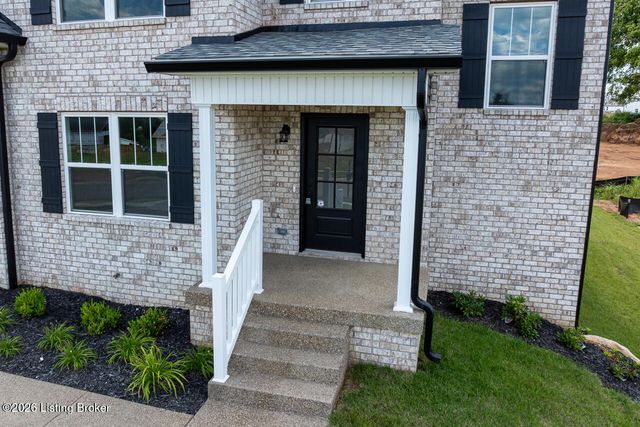 125 Broken Arrow Ct, Mt Washington, KY 40047