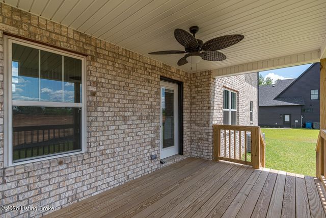 125 Broken Arrow Ct, Mt Washington, KY 40047