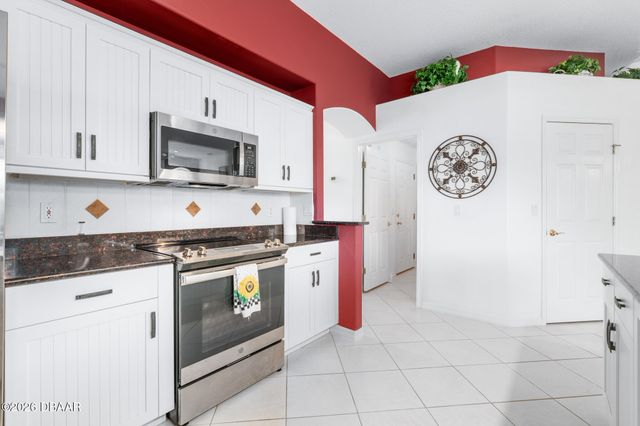 94 Bay Lake Drive, Ormond Beach, FL 32174