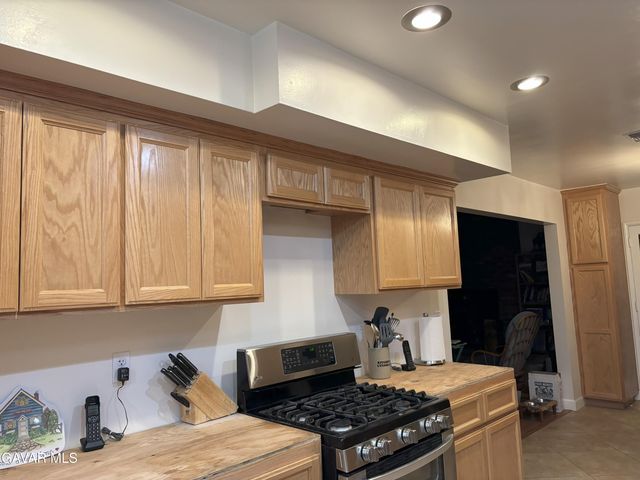 42930 Lake Hughes Road, Lake Hughes, CA 93532