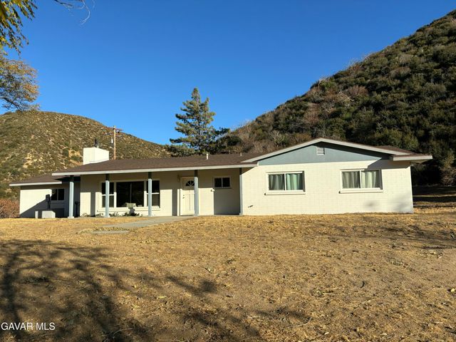 42930 Lake Hughes Road, Lake Hughes, CA 93532