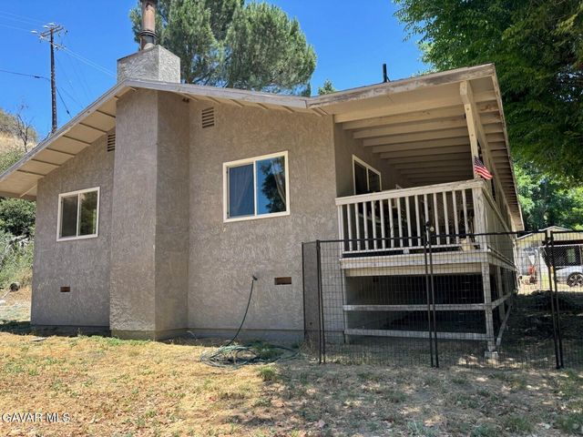 42930 Lake Hughes Road, Lake Hughes, CA 93532