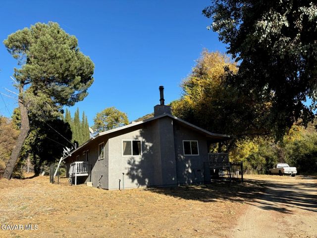 42930 Lake Hughes Road, Lake Hughes, CA 93532