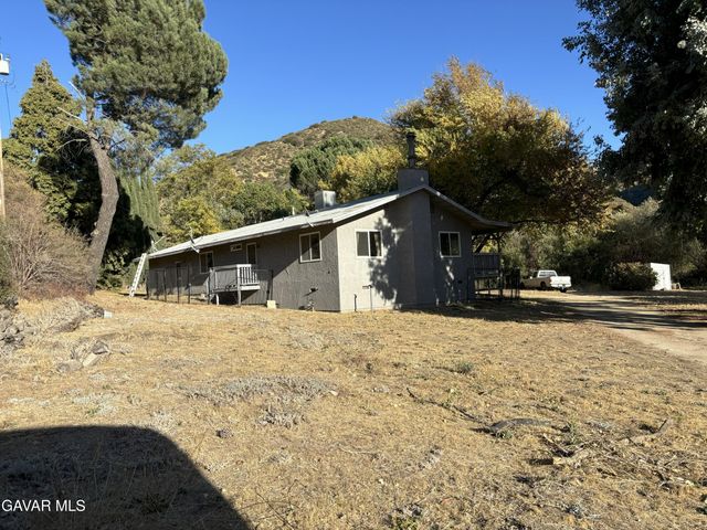 42930 Lake Hughes Road, Lake Hughes, CA 93532