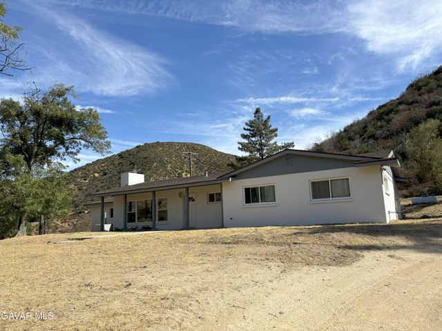 42930 Lake Hughes Road, Lake Hughes, CA 93532
