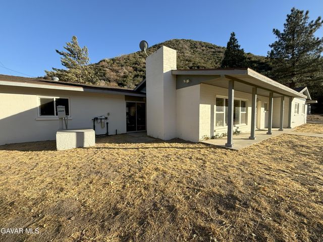 42930 Lake Hughes Road, Lake Hughes, CA 93532