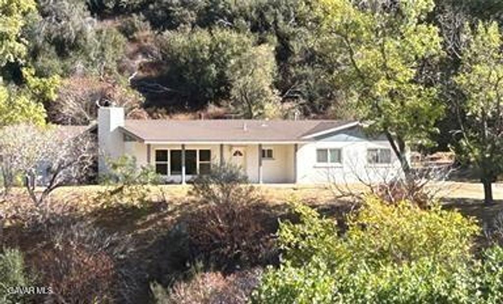 42930 Lake Hughes Road, Lake Hughes, CA 93532