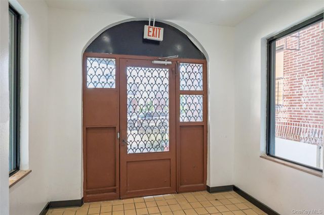910 Dinsmore Avenue, Far Rockaway, NY 11691