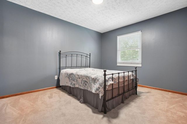 552 Indian Summer Drive, Columbus, OH 43214