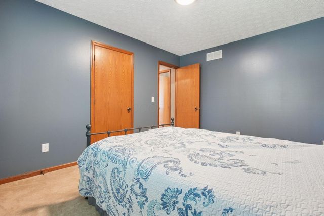 552 Indian Summer Drive, Columbus, OH 43214