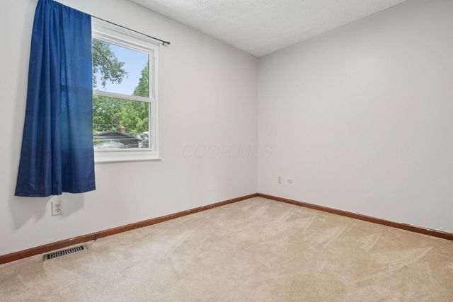 552 Indian Summer Drive, Columbus, OH 43214