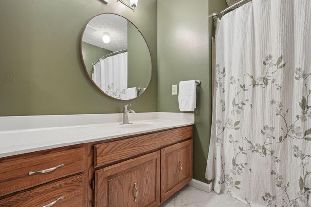 552 Indian Summer Drive, Columbus, OH 43214