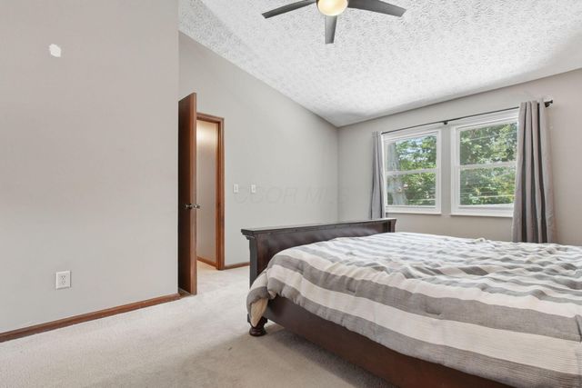 552 Indian Summer Drive, Columbus, OH 43214