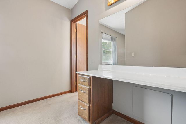 552 Indian Summer Drive, Columbus, OH 43214