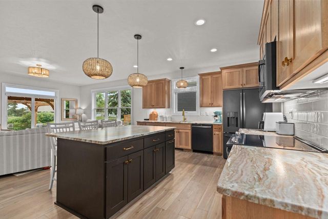 5084 N MILKWEED TRAIL, Appleton, WI 54913