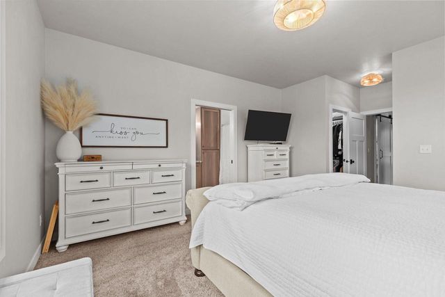 5084 N MILKWEED TRAIL, Appleton, WI 54913
