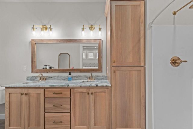 5084 N MILKWEED TRAIL, Appleton, WI 54913