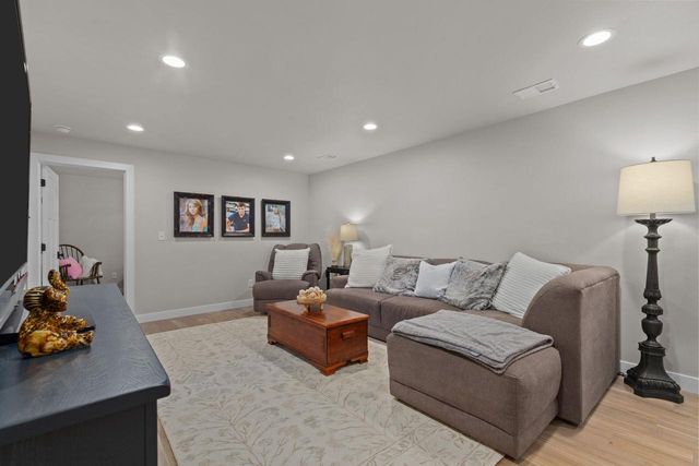 5084 N MILKWEED TRAIL, Appleton, WI 54913