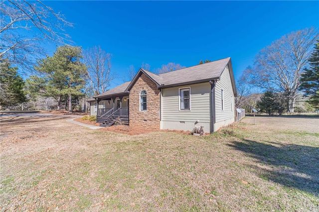 539 Knox Circle, Social Circle, GA 30025