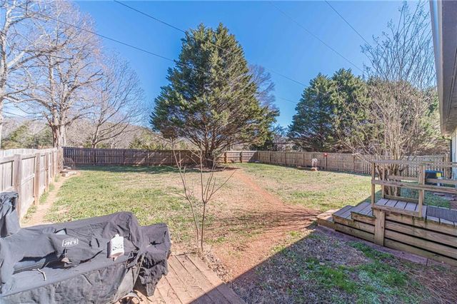 539 Knox Circle, Social Circle, GA 30025