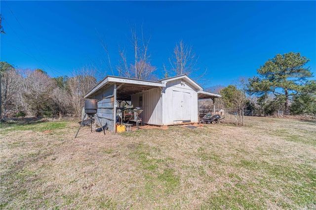 539 Knox Circle, Social Circle, GA 30025