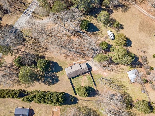 539 Knox Circle, Social Circle, GA 30025