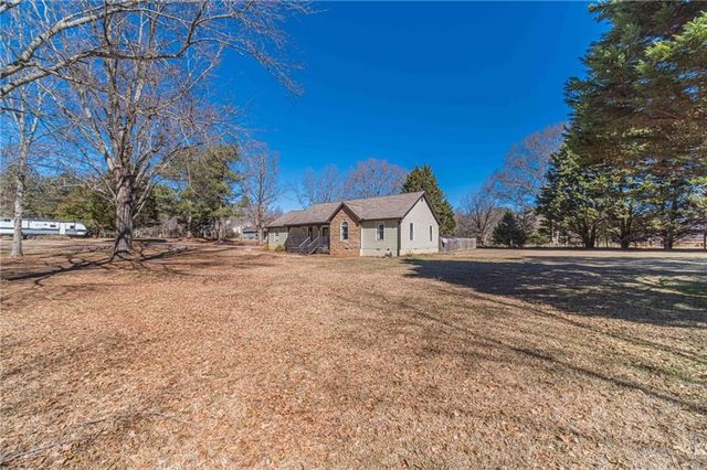 539 Knox Circle, Social Circle, GA 30025