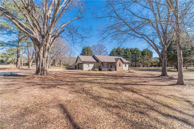 539 Knox Circle, Social Circle, GA 30025