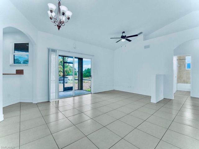 2900 Colin AVE S, Lehigh Acres, FL 33976