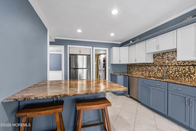 95 Cotswold Circle 3, Ocean Twp, NJ 07712