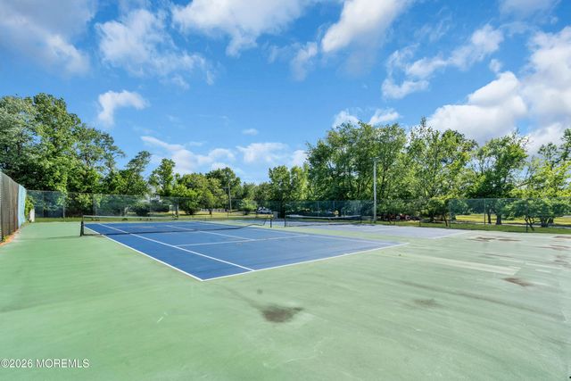 95 Cotswold Circle 3, Ocean Twp, NJ 07712