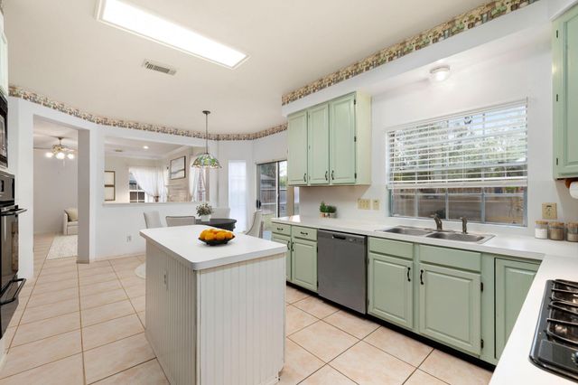 435 Wild Peach Place, Missouri City, TX 77459