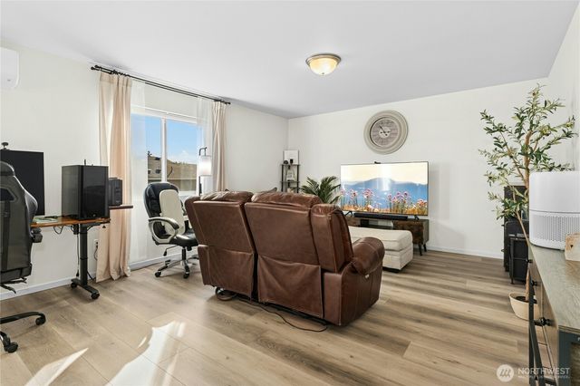 8430 32nd Place NE, Marysville, WA 98270