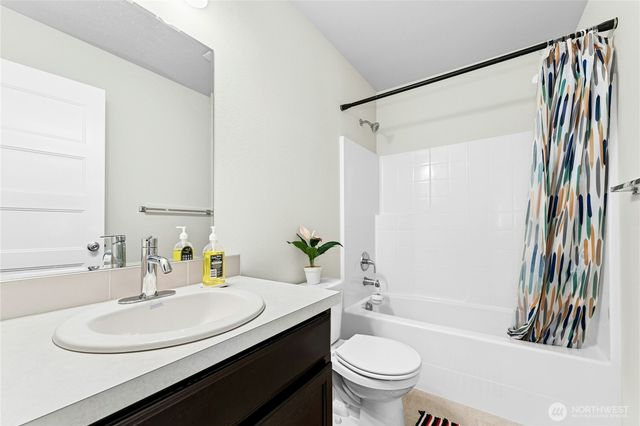 8430 32nd Place NE, Marysville, WA 98270