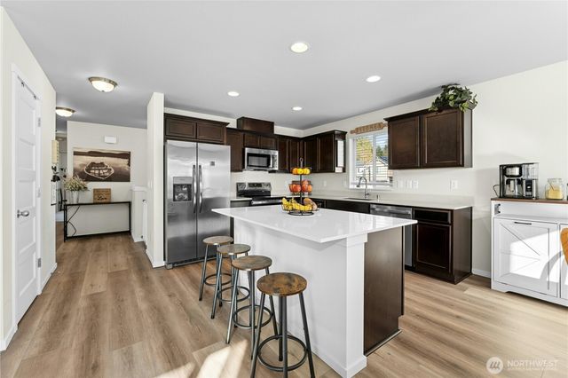 8430 32nd Place NE, Marysville, WA 98270