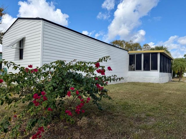 14463 Dalia Avenue, Fort Pierce, FL 34951